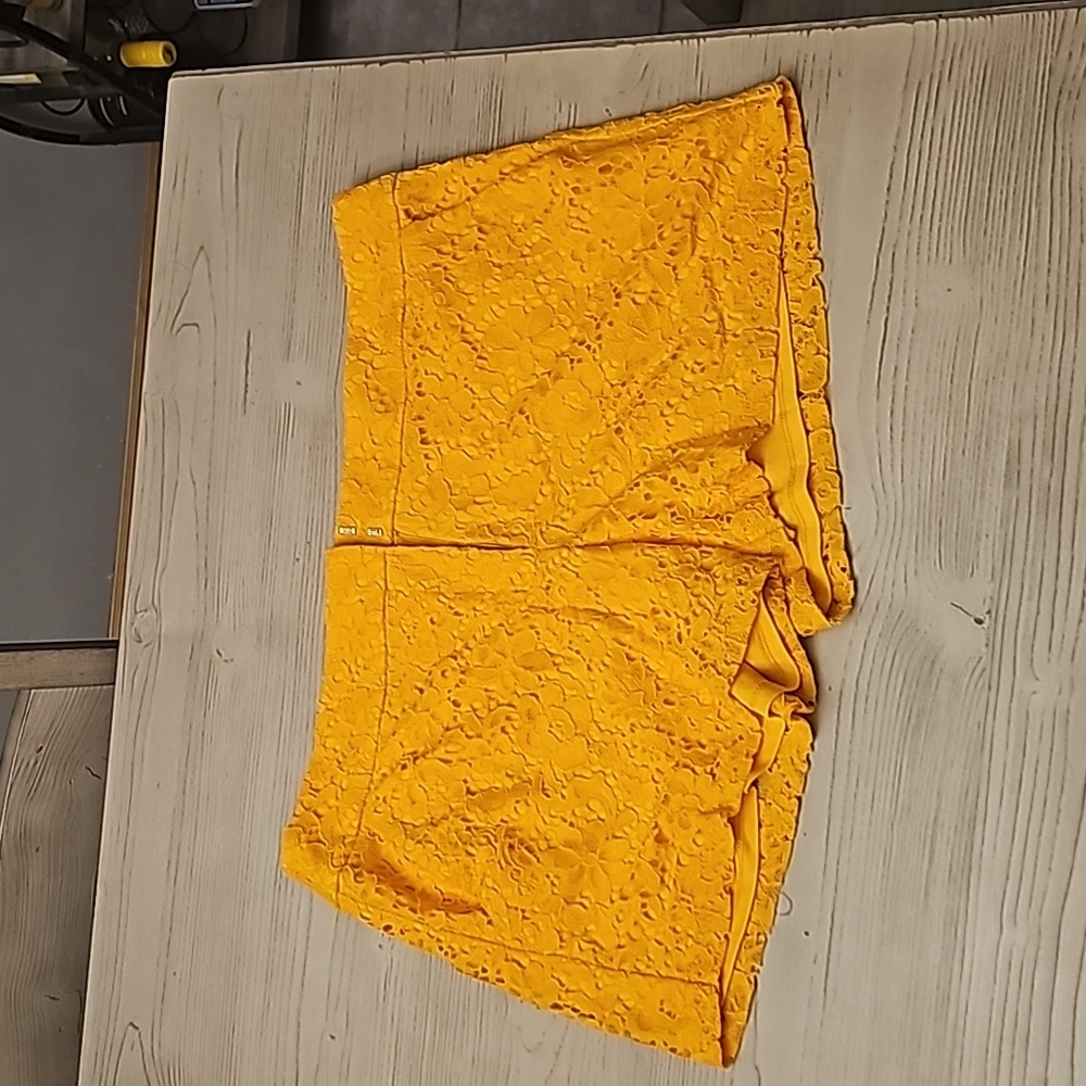 NY AND COMPANY ORANGE SHORT SIZE 14